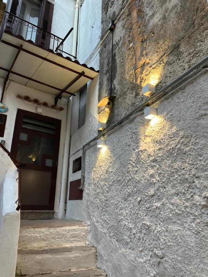 B&B Due Su Due Holiday Виетри Экстерьер фото