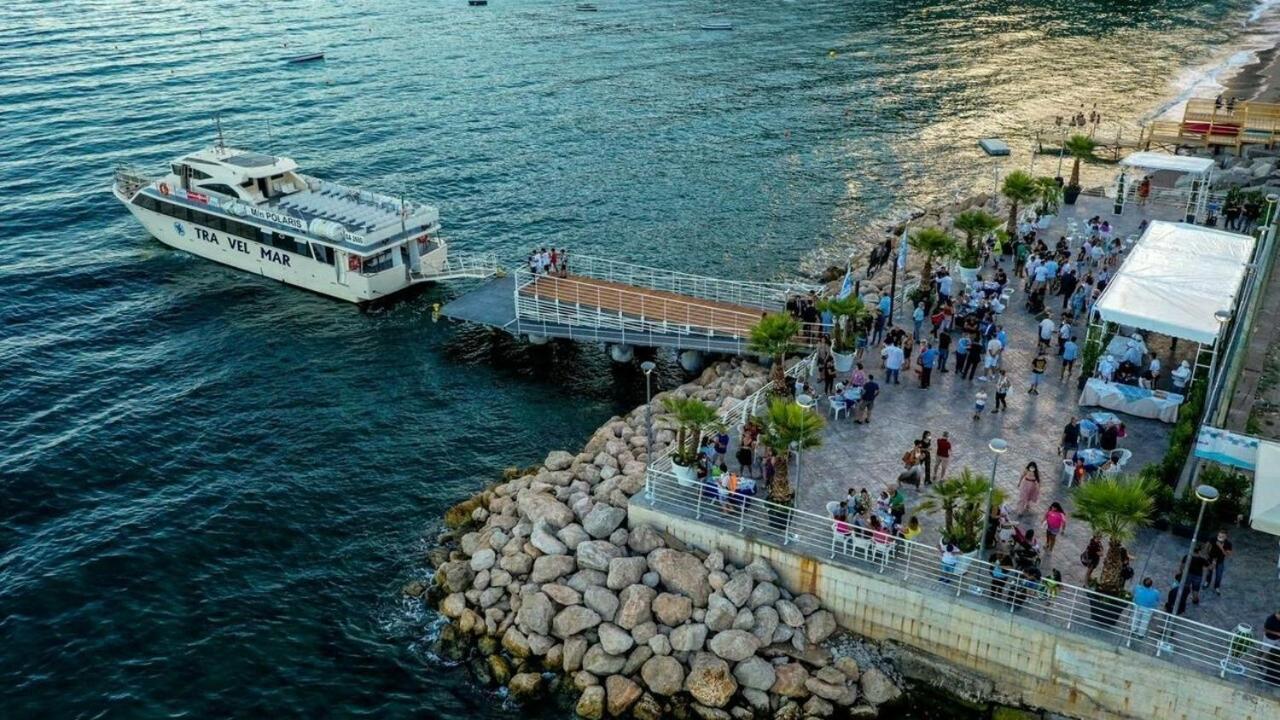 B&B Due Su Due Holiday Виетри Экстерьер фото
