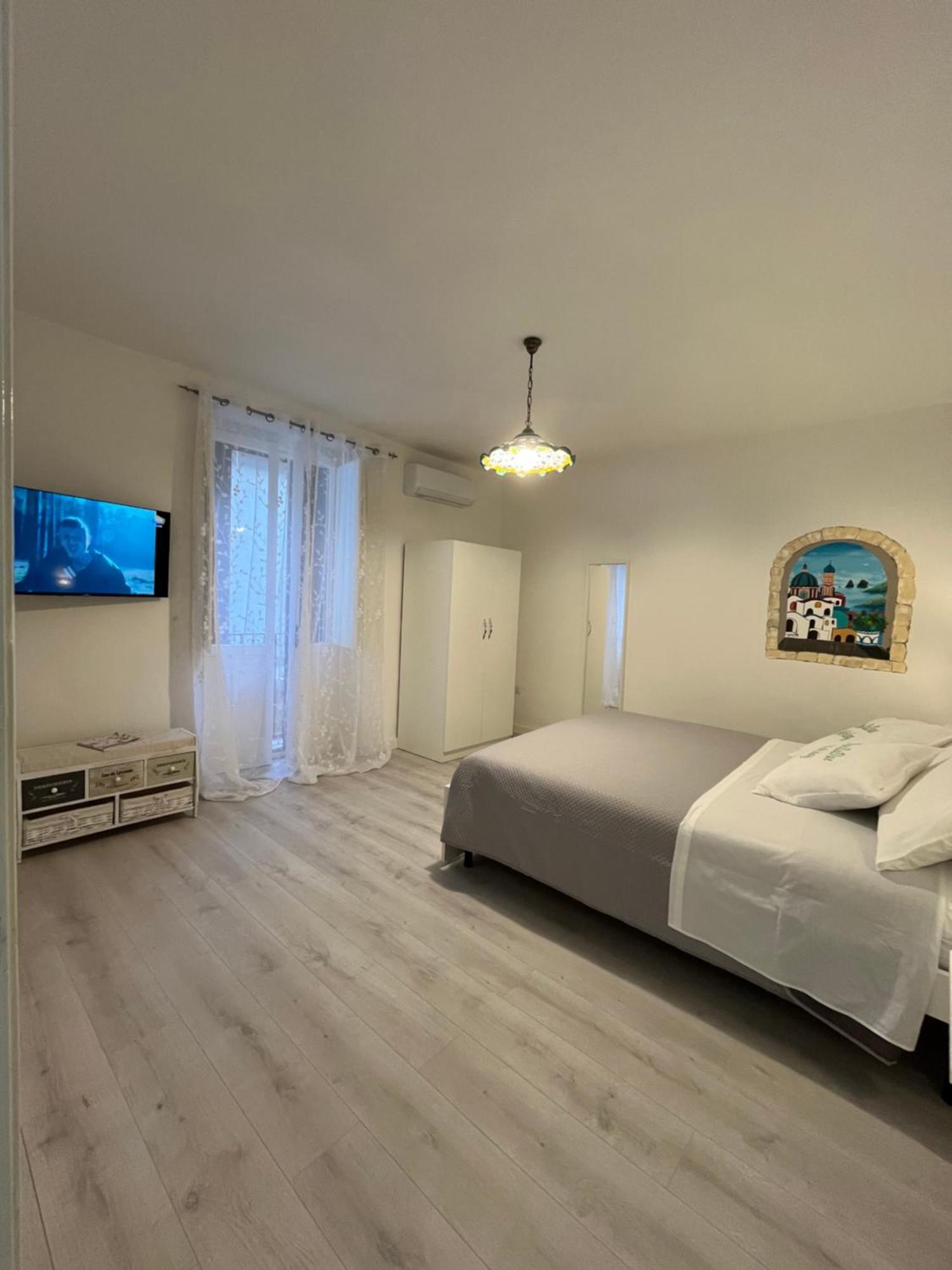 B&B Due Su Due Holiday Виетри Экстерьер фото