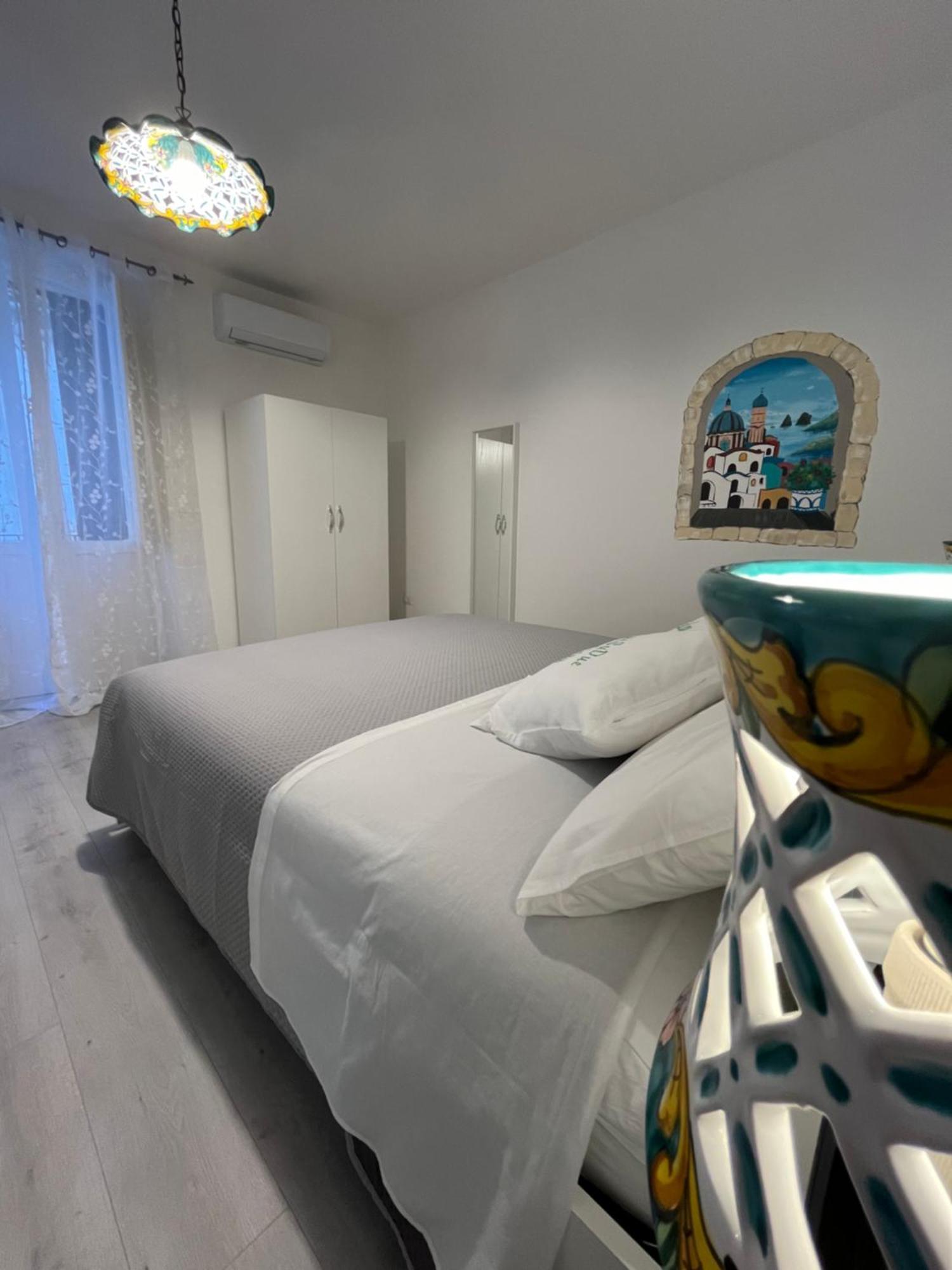 B&B Due Su Due Holiday Виетри Экстерьер фото
