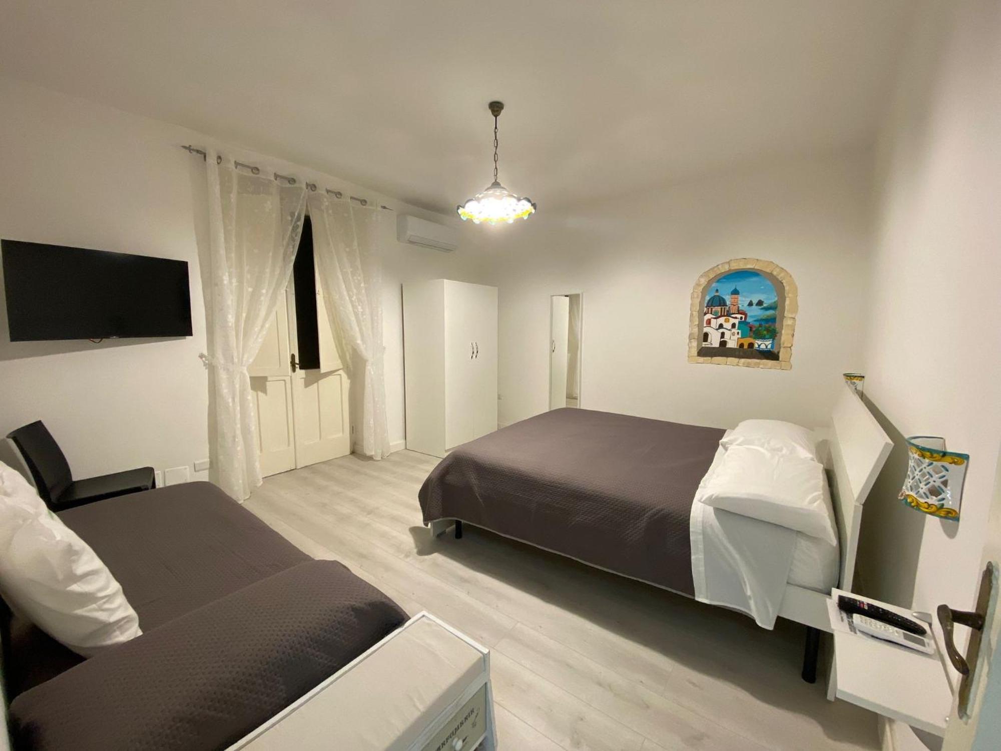 B&B Due Su Due Holiday Виетри Экстерьер фото